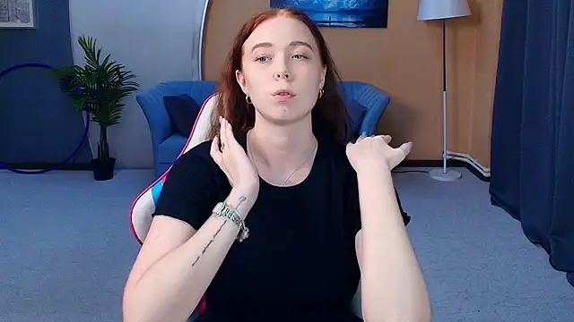 Snapshot of AddieOsler chatting on 06-10-26, 08:08 AddieOsler online show from 06-10-26, 08:08