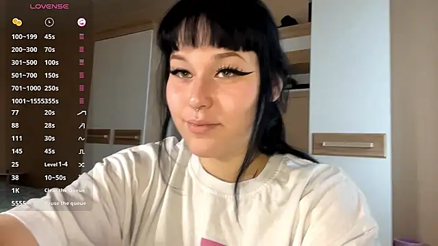 LaurenOveson online show from 11-03-25, 10:16