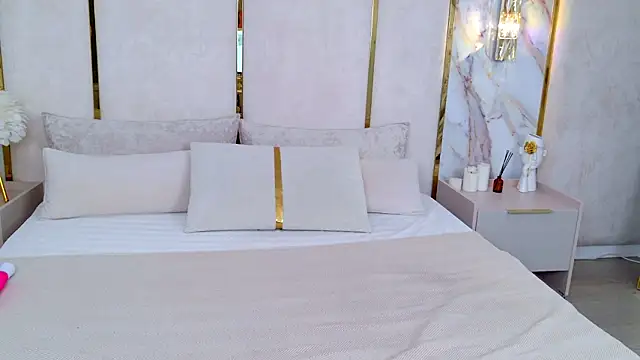 Snapshot of Sandy_Edvards chatting on 02-27-26, 04:56 Sandy Edvards online show from 02-27-26, 04:56