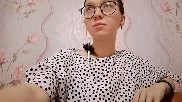 SalenaAhnell online show from 10-28-25, 05:26