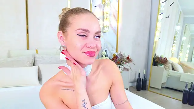 Snapshot of Rose_Masson chatting on 11-04-25, 05:50 Rose Masson online show from 11-04-25, 05:50