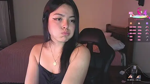 Lee Moyalune online show from 11-20-25, 04:01