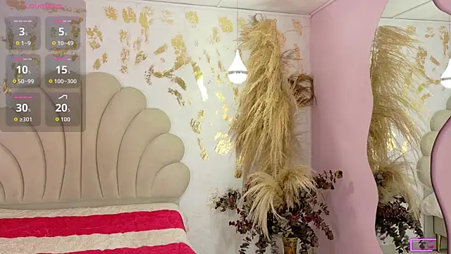 Snapshot of HellemMonet chatting on 11-28-25, 07:49 HellemMonet online show from 11-28-25, 07:49