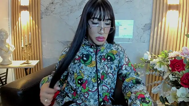 Nayla Monroee online show from 10-29-25, 01:57