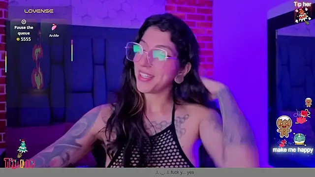 ghostwomaan online show from 12-18-25, 12:33