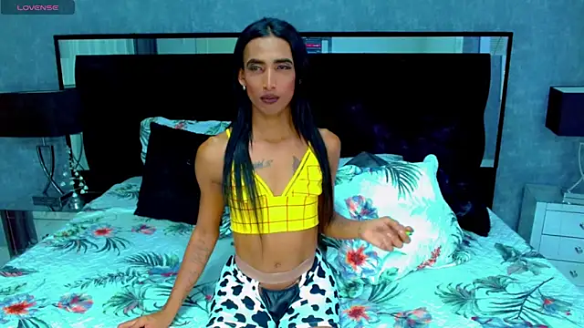 chairahot2 online show from 11-09-25, 03:49