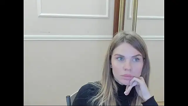 Snapshot of LinaBey chatting on 11-26-25, 02:29 LinaBey online show from 11-26-25, 02:29