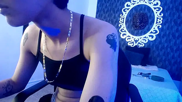 Ghost  Girl  online show from 10-31-25, 04:57