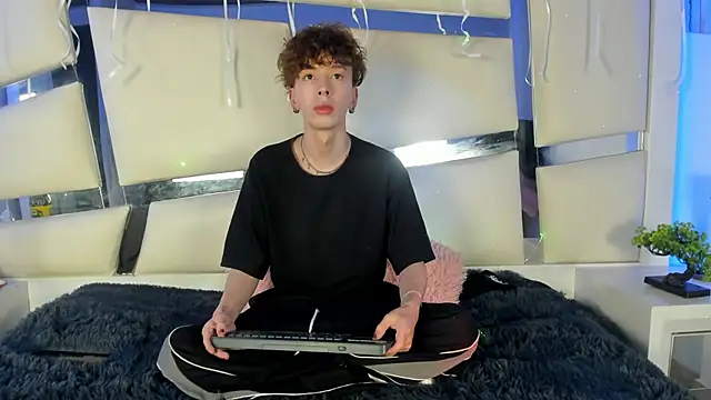 Genesis ask online show from 11-15-25, 02:53