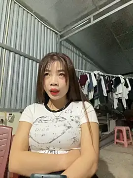 Snapshot of Zlienr023 chatting on 11-23-25, 12:38 Zlienr023 online show from 11-23-25, 12:38