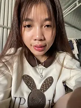 Snapshot of Zlienr023 chatting on 11-28-25, 07:44 Zlienr023 online show from 11-28-25, 07:44