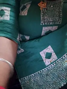 CUTE-GIRL-1 online show from 12-05-25, 04:14