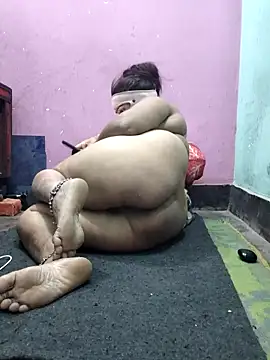 CUTE-GIRL-1 online show from 04-15-26, 05:20