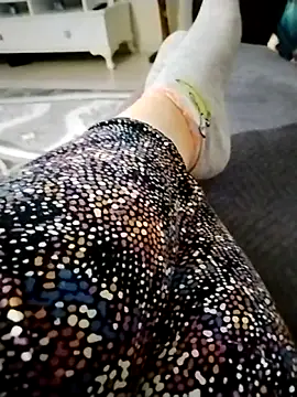 Snapshot of Sexbayan123 chatting on 12-13-25, 09:53 Sexbayan123 online show from 12-13-25, 09:53