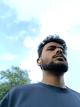 Snapshot of devil_boy_0909 chatting on 10-28-25, 04:16 devil boy 0909 online show from 10-28-25, 04:16