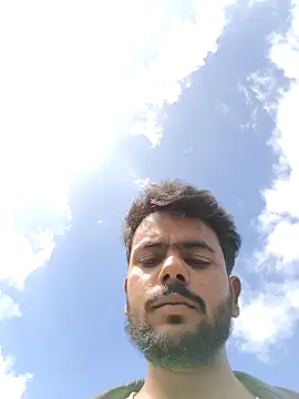 Snapshot of devil_boy_0909 chatting on 11-01-25, 05:20 devil boy 0909 online show from 11-01-25, 05:20