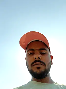 Snapshot of devil_boy_0909 chatting on 11-09-25, 06:44 devil boy 0909 online show from 11-09-25, 06:44