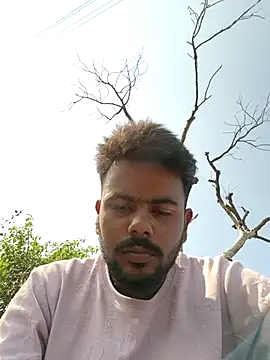 Snapshot of devil_boy_0909 chatting on 11-25-25, 05:07 devil boy 0909 online show from 11-25-25, 05:07