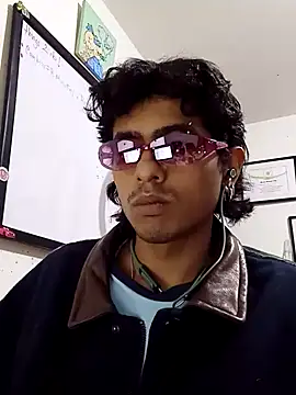 SkinniYamo online show from 02-20-26, 11:49