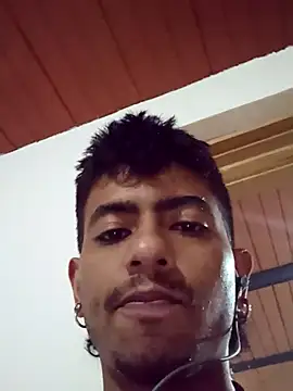 SkinniYamo online show from 03-06-26, 07:54