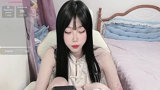Vivian-88 online show from 04-19-26, 02:00