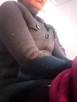 Hot-Rubyy online show from 01-17-26, 05:38