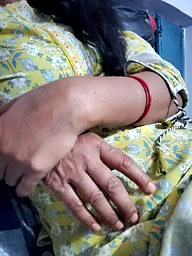 Hot-Rubyy online show from 04-14-26, 05:08