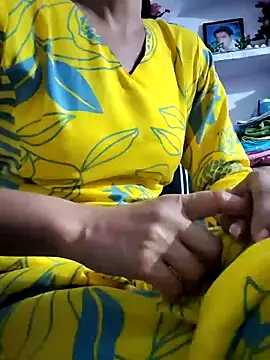 Hot-Rubyy online show from 04-17-26, 04:32