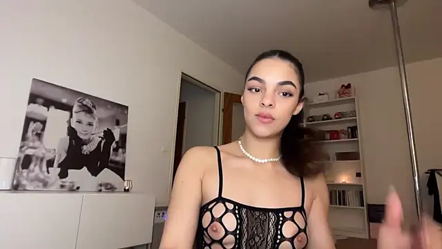 maddymeadows online show from 12-20-25, 09:44