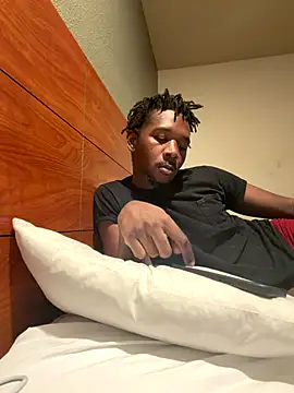 Snapshot of bbc4toes92 chatting on 11-05-25, 10:04 bbc4toes92 online show from 11-05-25, 10:04