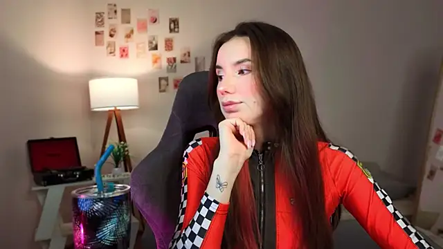 Snapshot of yourfrenchteacher chatting on 12-14-25, 04:18 yourfrenchteacher online show from 12-14-25, 04:18