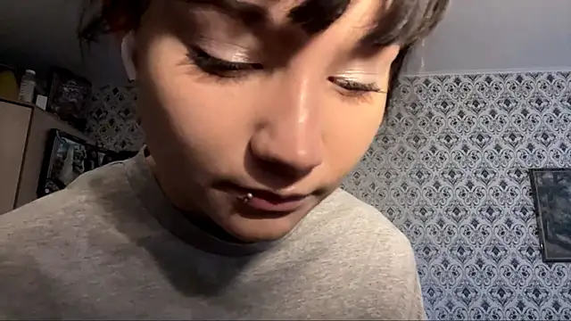 SofiaDreams09 online show from 11-12-25, 06:14