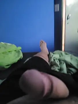 Snapshot of Tincho1051 chatting on 02-23-26, 09:12 Tincho1051 online show from 02-23-26, 09:12