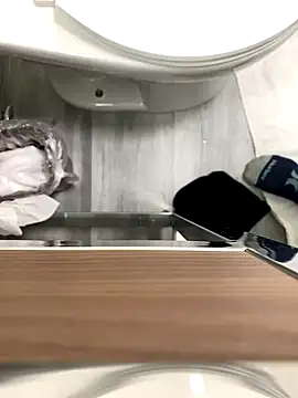 Coolshirt25 online show from 11-04-25, 07:07