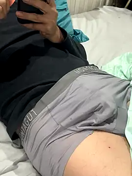 aiwanb online show from 10-27-25, 04:55