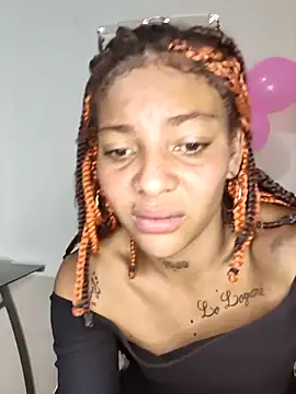 leona sumiza online show from 11-15-25, 01:36