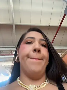 Snapshot of Hannahpradaa_ chatting on 11-19-25, 08:53 Hannahpradaa online show from 11-19-25, 08:53