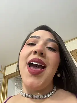 Snapshot of Hannahpradaa_ chatting on 11-25-25, 12:05 Hannahpradaa online show from 11-25-25, 12:05