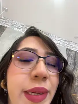 Snapshot of Hannahpradaa_ chatting on 12-17-25, 11:27 Hannahpradaa online show from 12-17-25, 11:27