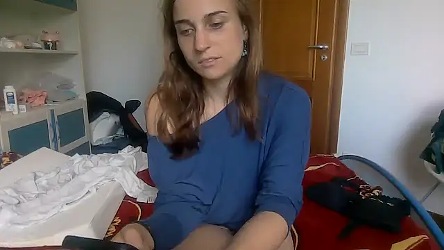 SinnEmily online show from 04-29-26, 01:37
