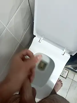 Snapshot of Mstfaavan64 chatting on 01-14-26, 02:44 Mstfaavan64 online show from 01-14-26, 02:44