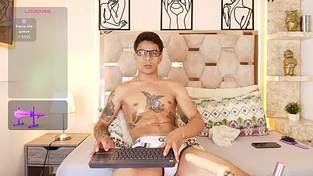 Andrew Haalls online show from 02-06-26, 08:34