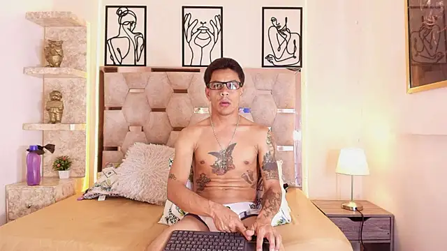 Andrew Haalls online show from 02-21-26, 09:05