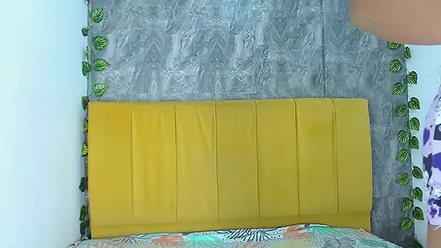 amandacanelacm online show from 10-27-25, 02:48