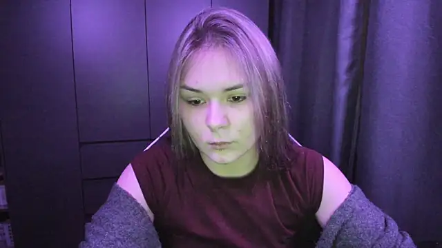 sophia lix online show from 11-30-25, 10:08