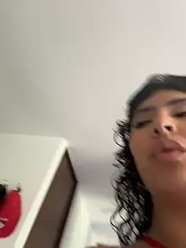 SugarTroubl33 online show from 04-09-26, 02:11