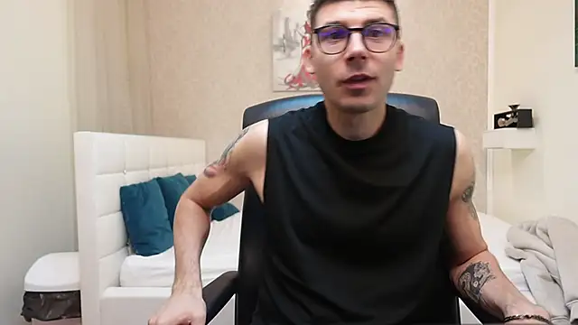  Alex Star online show from 10-30-25, 03:30