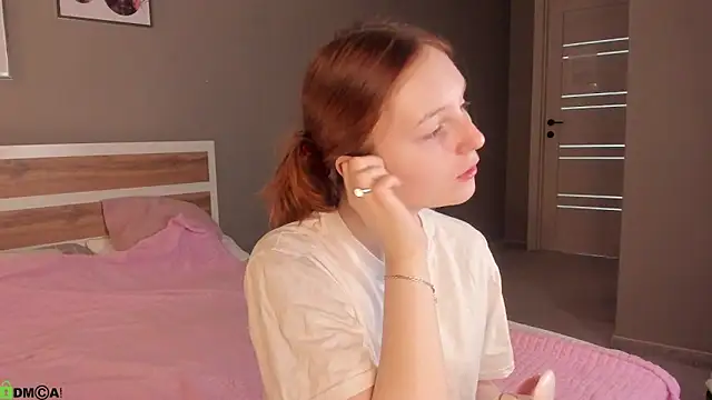 AngelWisee online show from 05-19-26, 03:02
