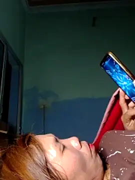 bella-la online show from 02-12-26, 01:06