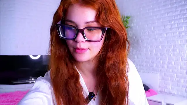 YettaCalabria online show from 04-16-26, 02:29